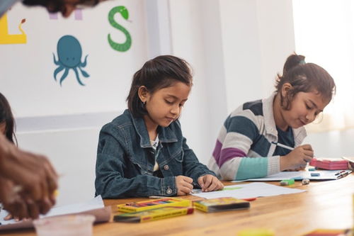 怎样挽回小学老师,小学老师怎么重建关系-挽回小学老师的技巧